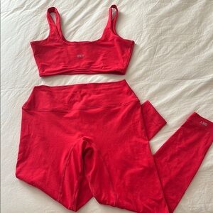 SET Active Red Set